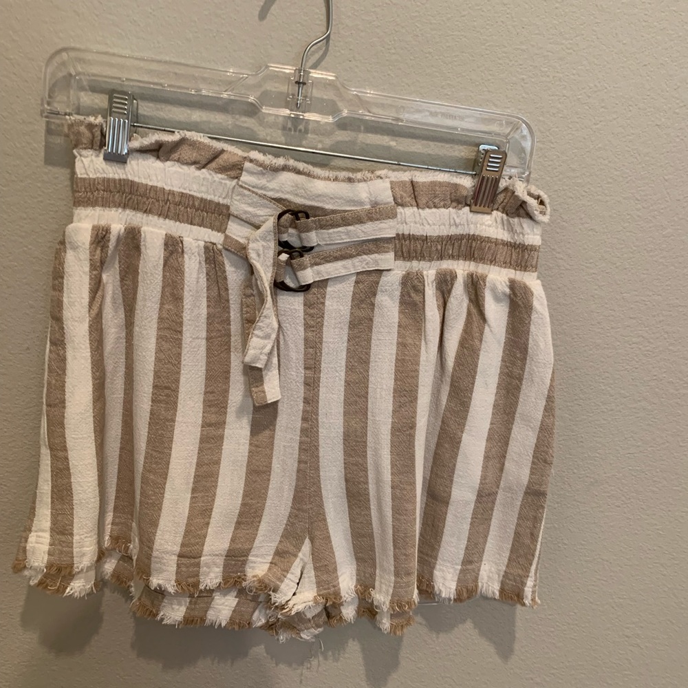 Umgee shorts with tie size small